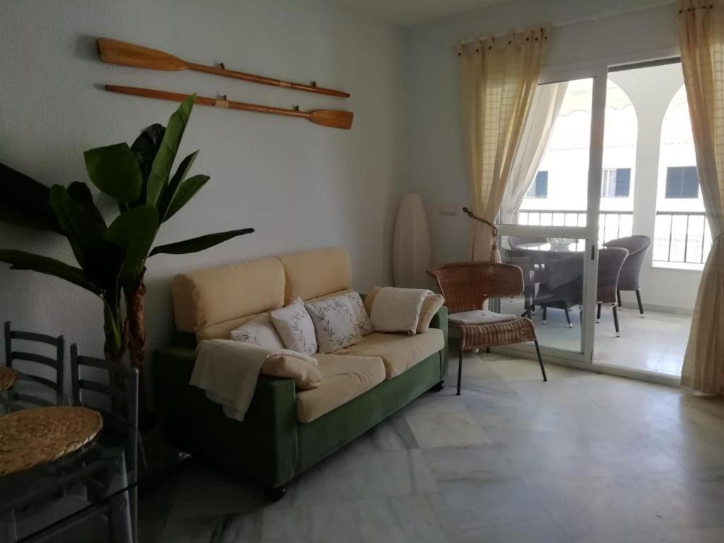 Apartamento En Urbanizacion Los Enebros Huelva Luaran gambar